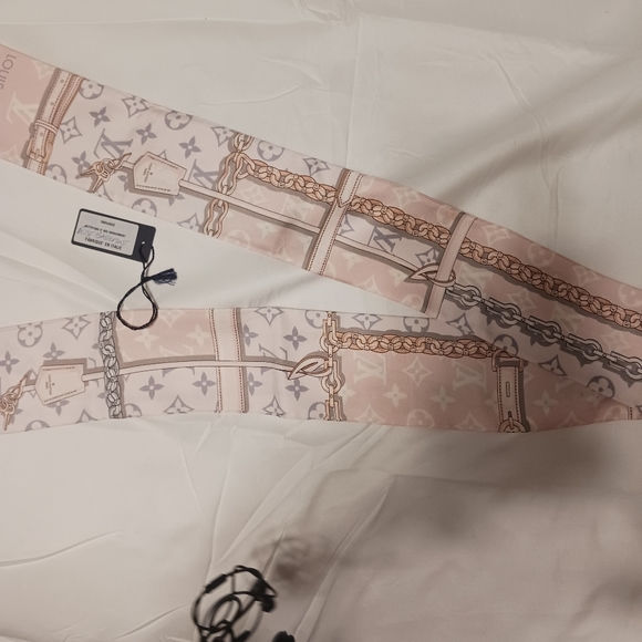 Louis Vuitton monogram bandeau - Picture 3 of 7